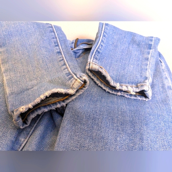 Levi's 721 High Rise Distressed Blue Skinny Jeans Size 25 - Picture 6 of 8